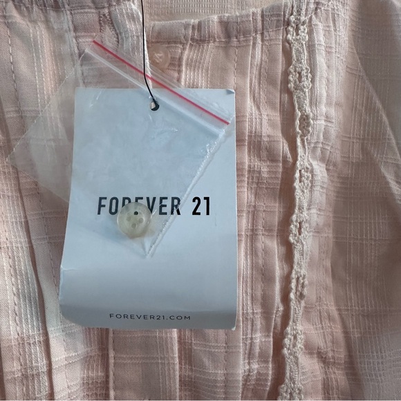 Forever 21 Light Pink Textured Crop Blouse - Picture 4 of 5